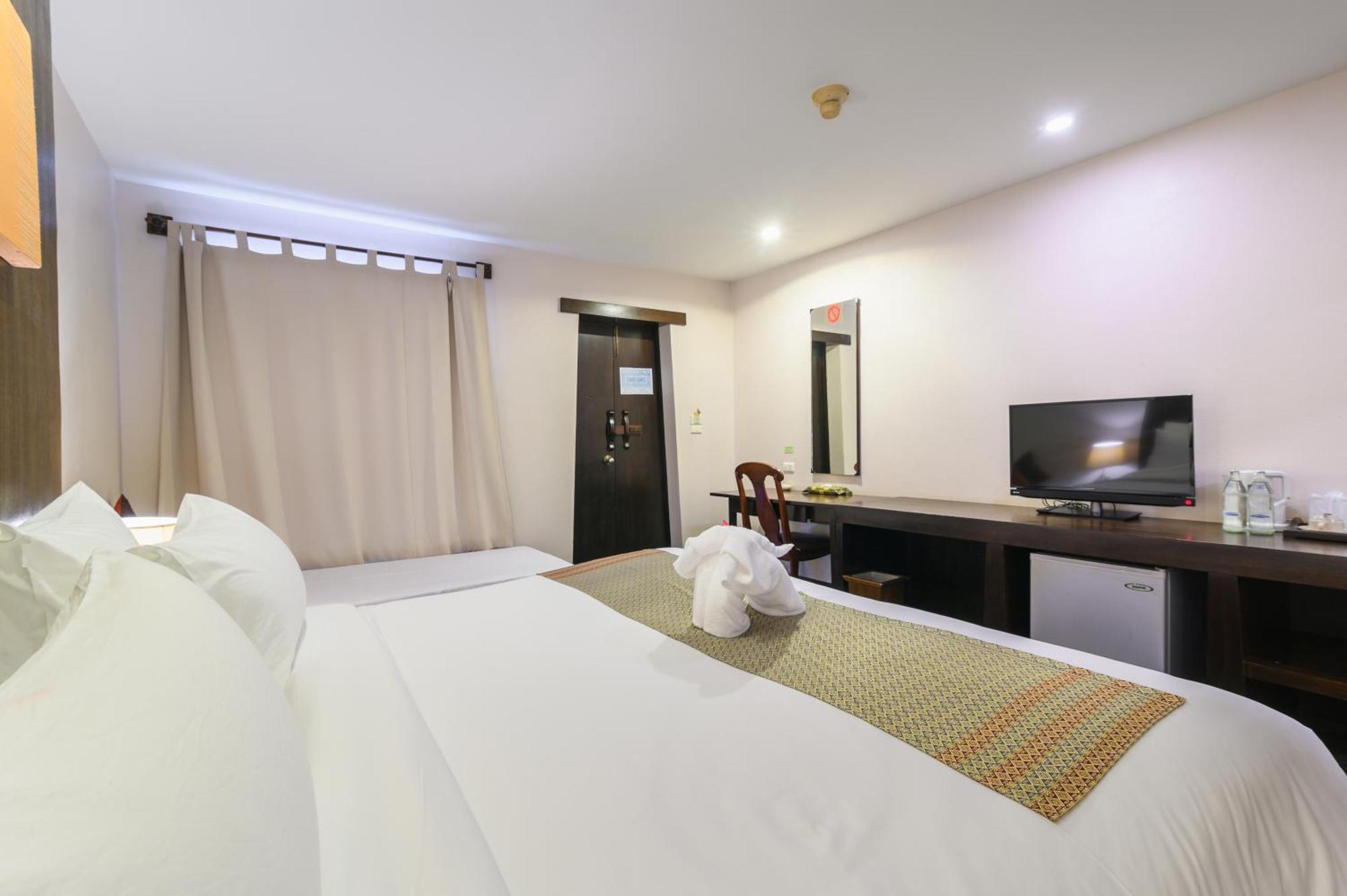 Phuket Kata Resotel Szoba fotó